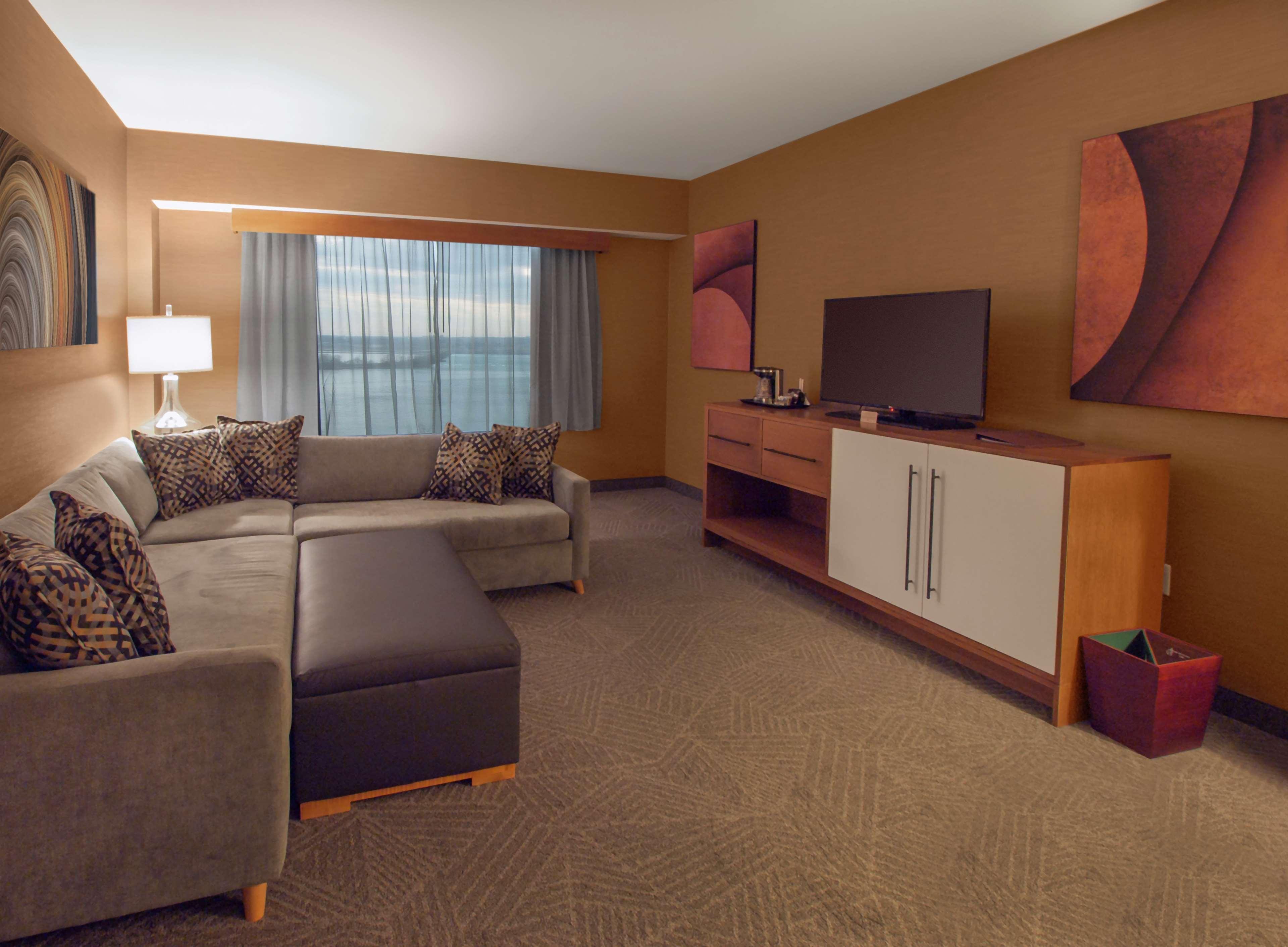 Doubletree By Hilton Hotel Niagara Falls New York Ngoại thất bức ảnh